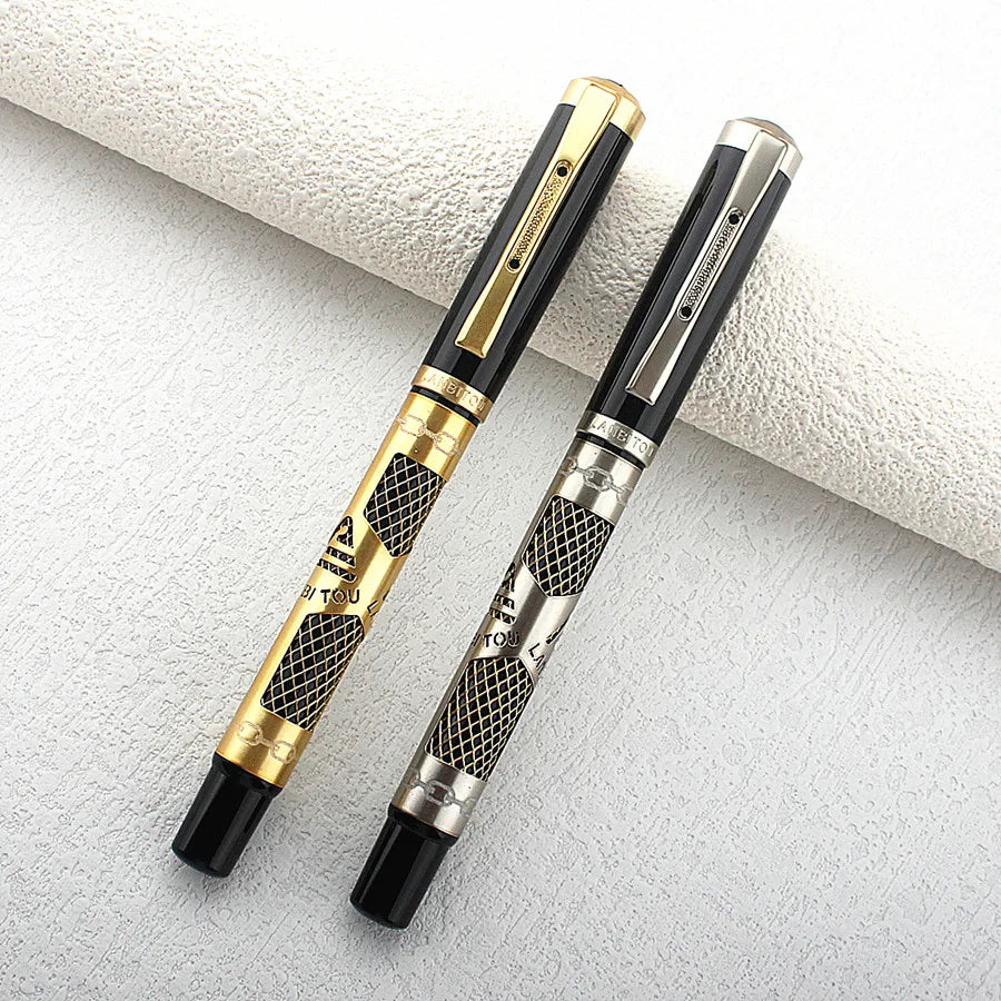 B. Pluma estilográfica