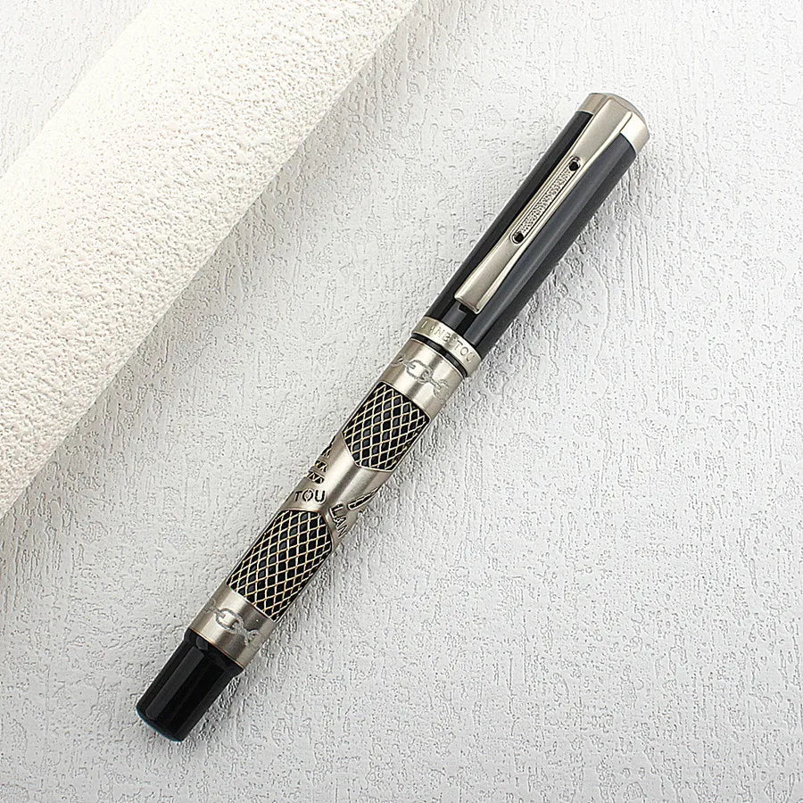 B. Pluma estilográfica